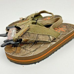 Toddler Camo Sandals Flip Flop Comfort Heel Strap Size Small 5 to 6 RealTree NEW